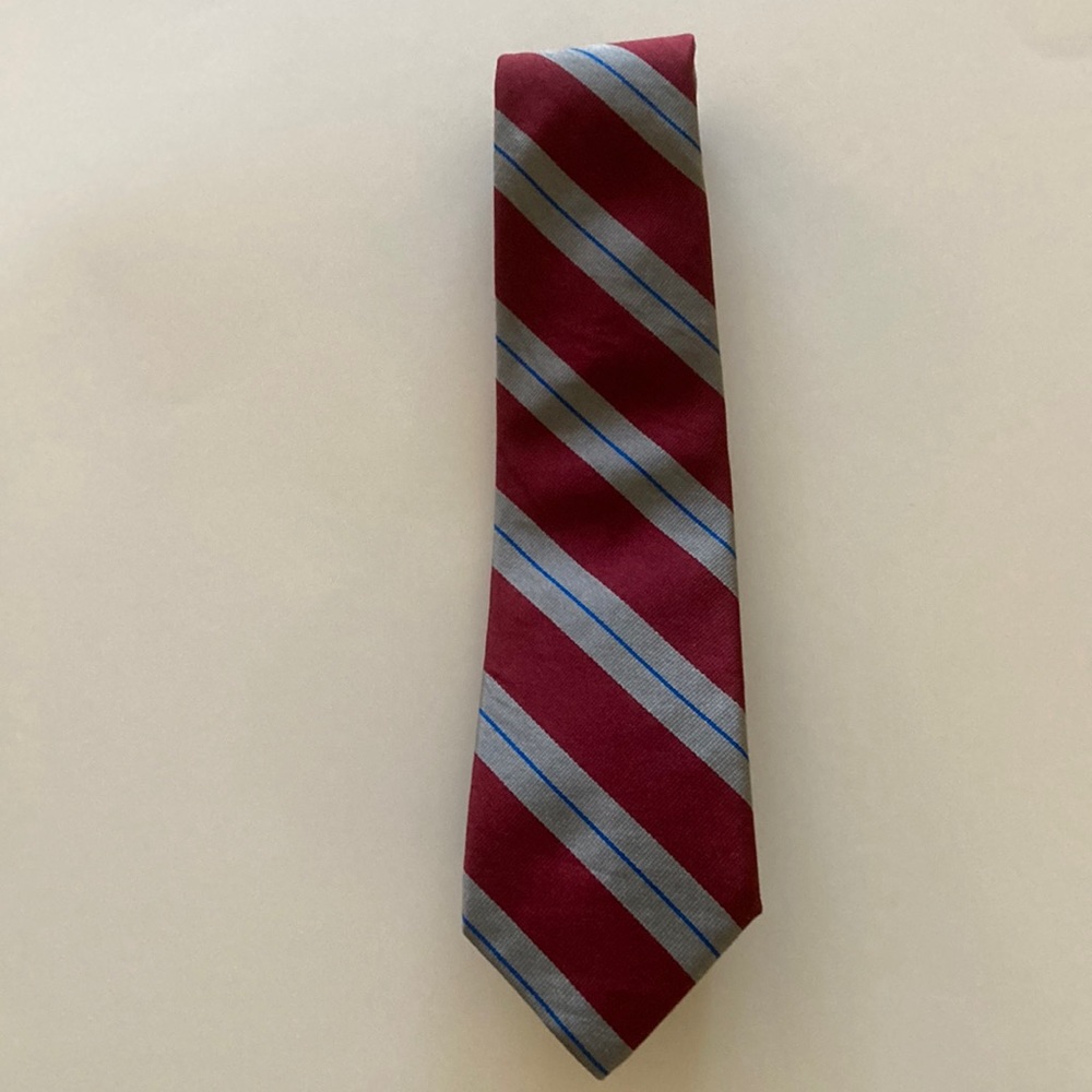 Gently used Oakton Ltd Tie